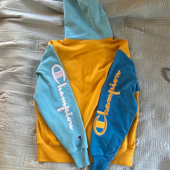 Champion Men's Yellow and Blue Hoodie Sweater - Picture 2 of 2